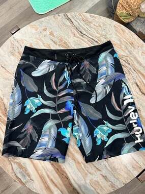 Hurley Tropical Foliage Print Boardshorts with Logo Leg Detail